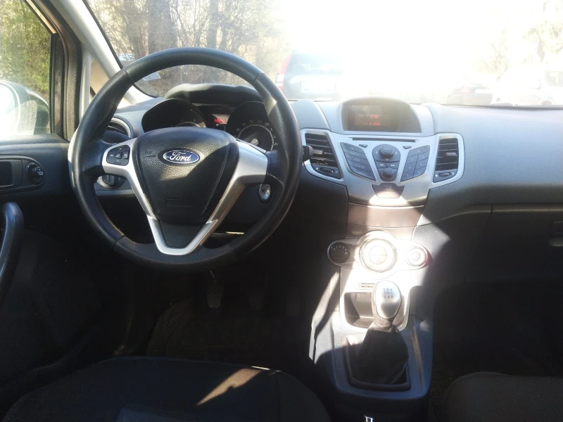 Ford Fiesta, снимка 10 - Автомобили и джипове - 52811675