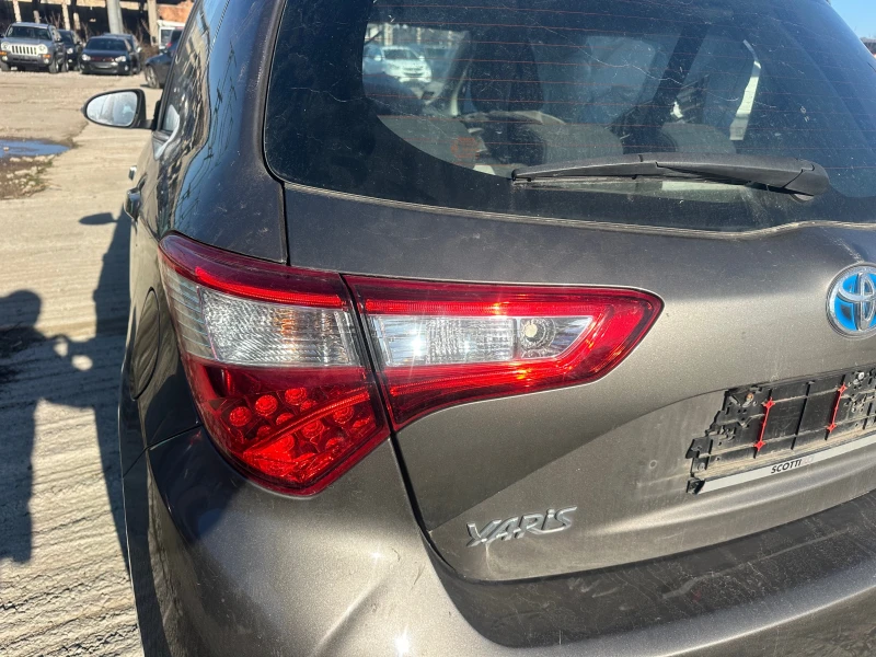 Toyota Yaris 1.5i Hybrid На части, снимка 4 - Автомобили и джипове - 52863107