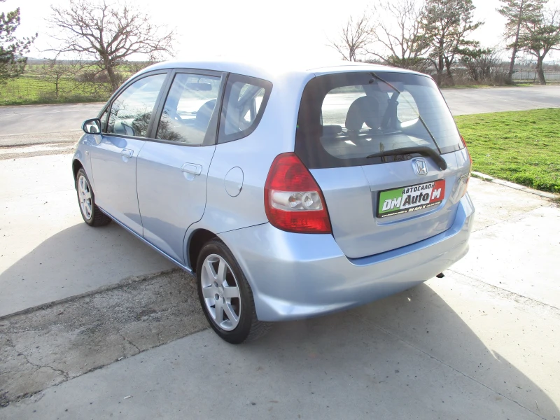 Honda Jazz 1.3/БЕНЗИН/78кс./КАТО НОВА, снимка 6 - Автомобили и джипове - 53537780