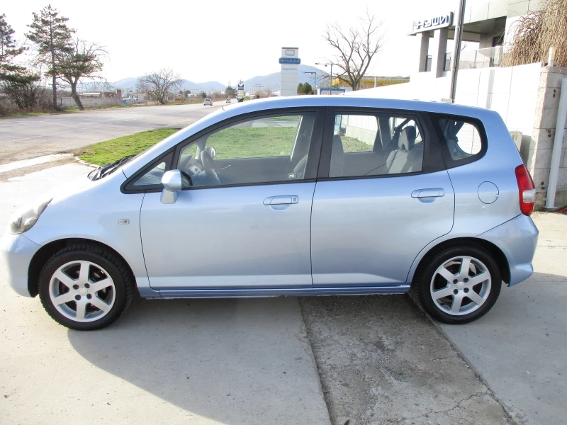 Honda Jazz 1.3/БЕНЗИН/78кс./КАТО НОВА, снимка 7 - Автомобили и джипове - 53537780