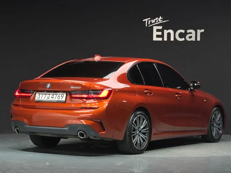 BMW 320 I M Sports, снимка 2 - Автомобили и джипове - 56162361