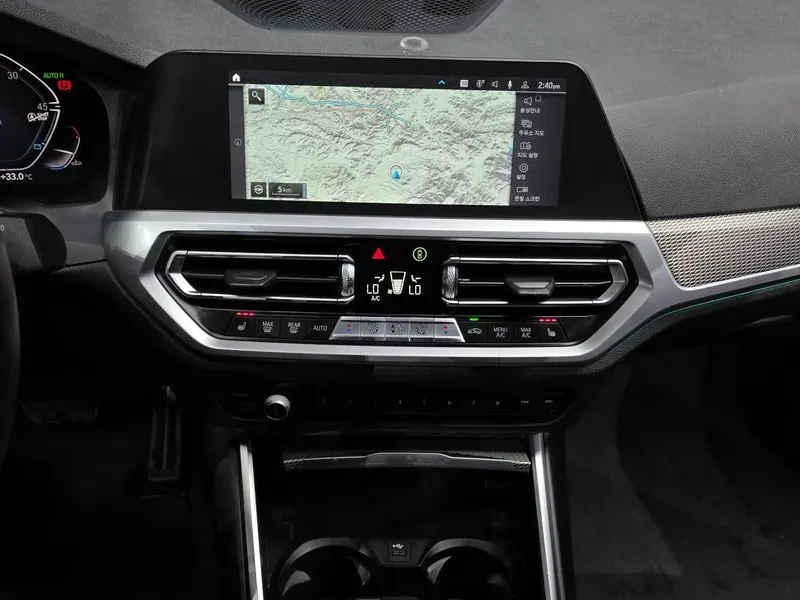 BMW 320 I M Sports, снимка 13 - Автомобили и джипове - 56162361