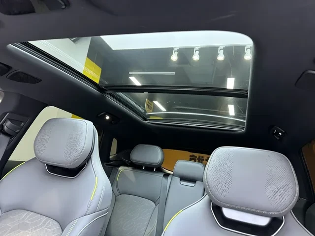 LynkCo 08  LYNK&CO 08 EM-P 1.5T 163HP  PHEV  | Mobile.bg � ����������� 6