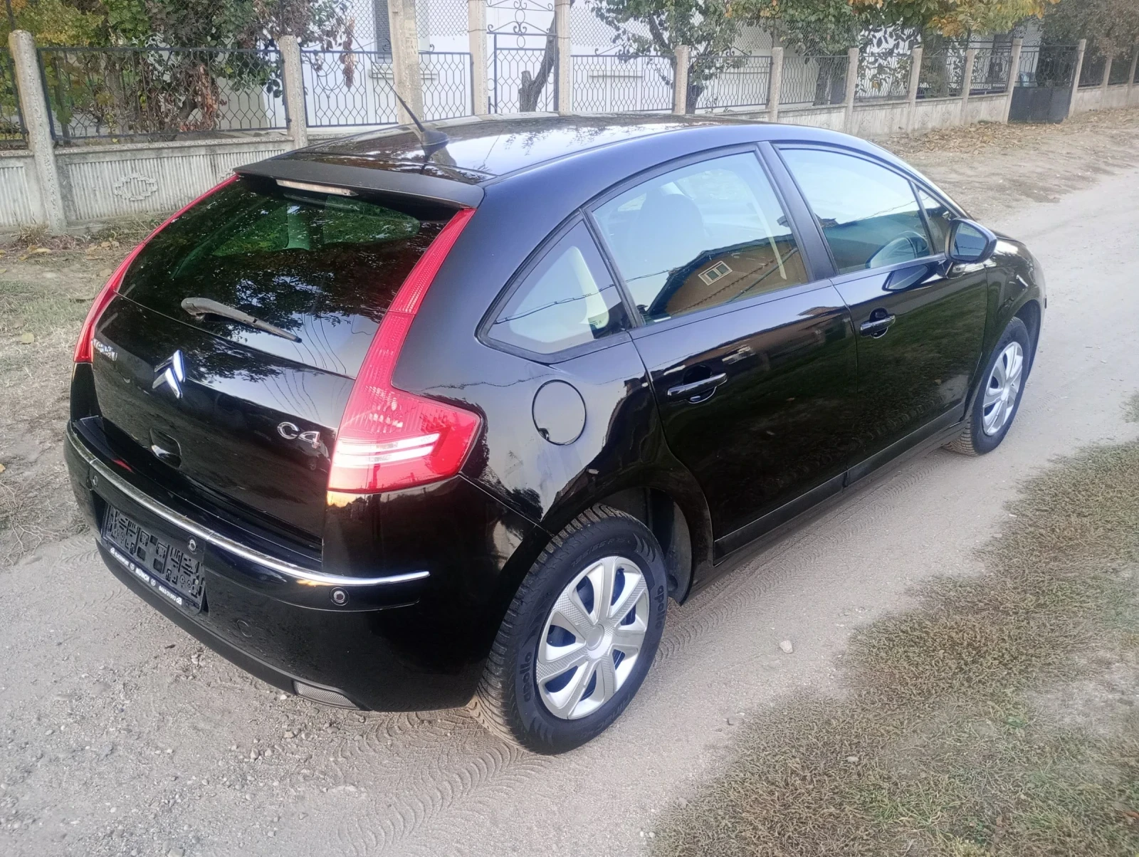 Citroen C4 1.4i Feislift 118х.км - изображение 6