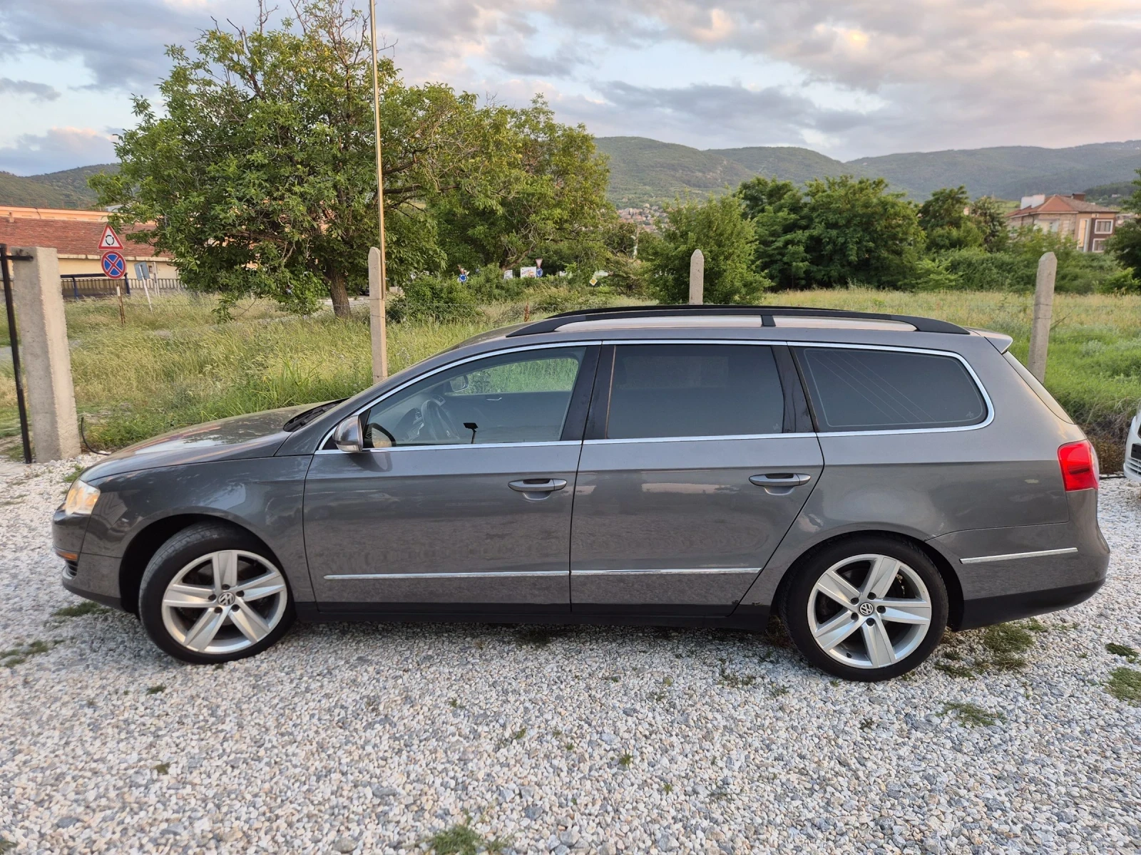 VW Passat 1.9TDI BLUEMOTION FACELIFT - изображение 9
