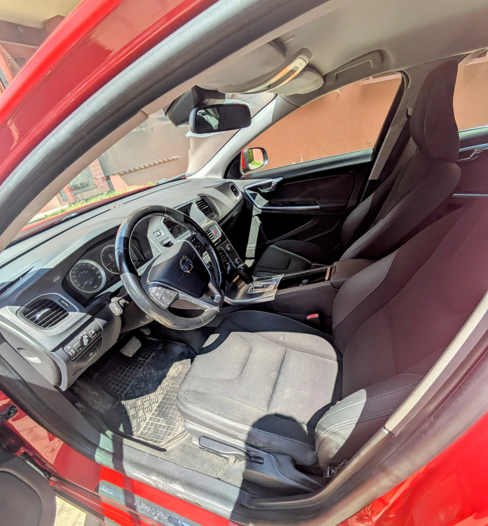 Volvo S60  - изображение 6