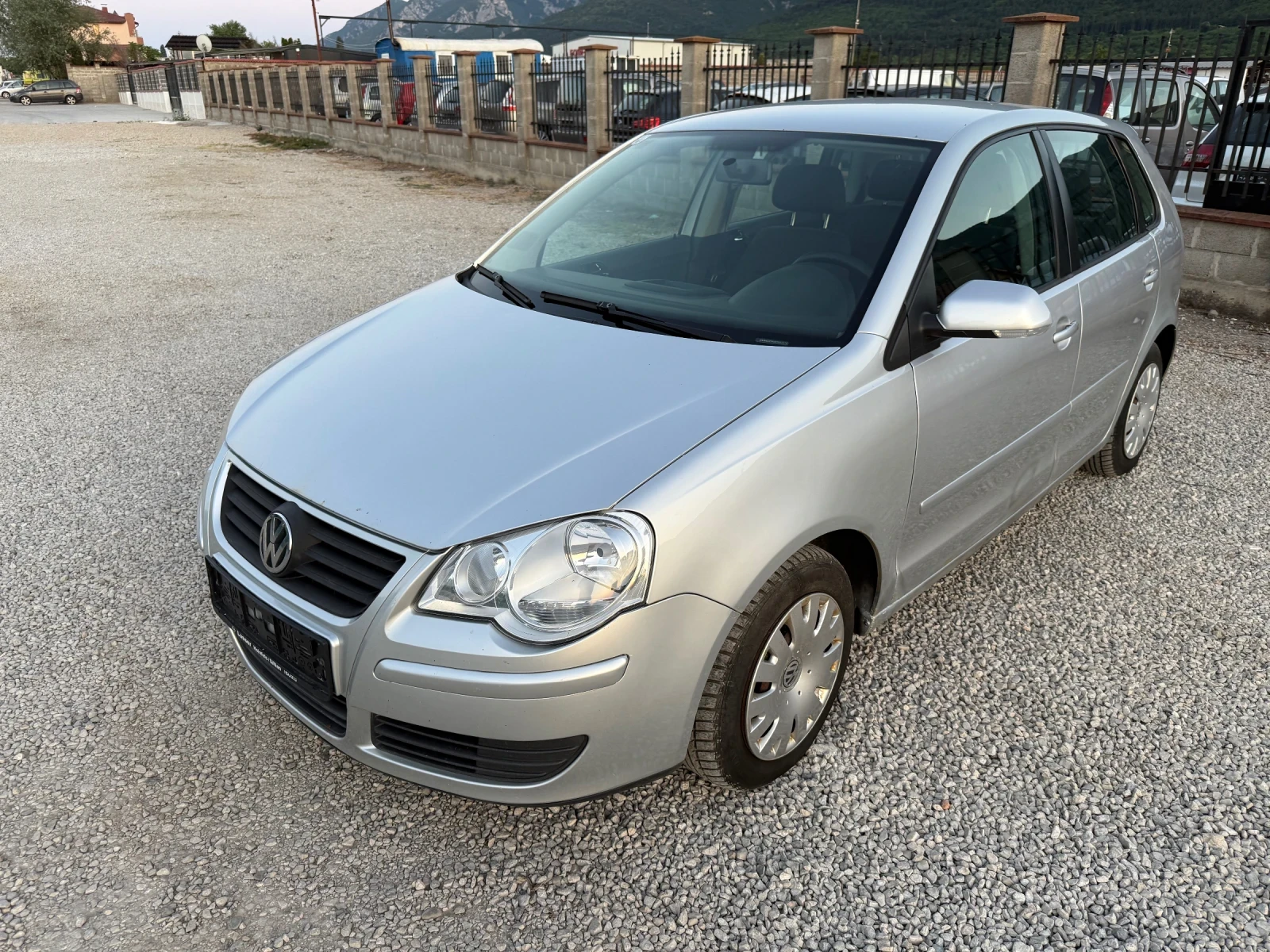 VW Polo 1.2 I КЛИМА - изображение 2