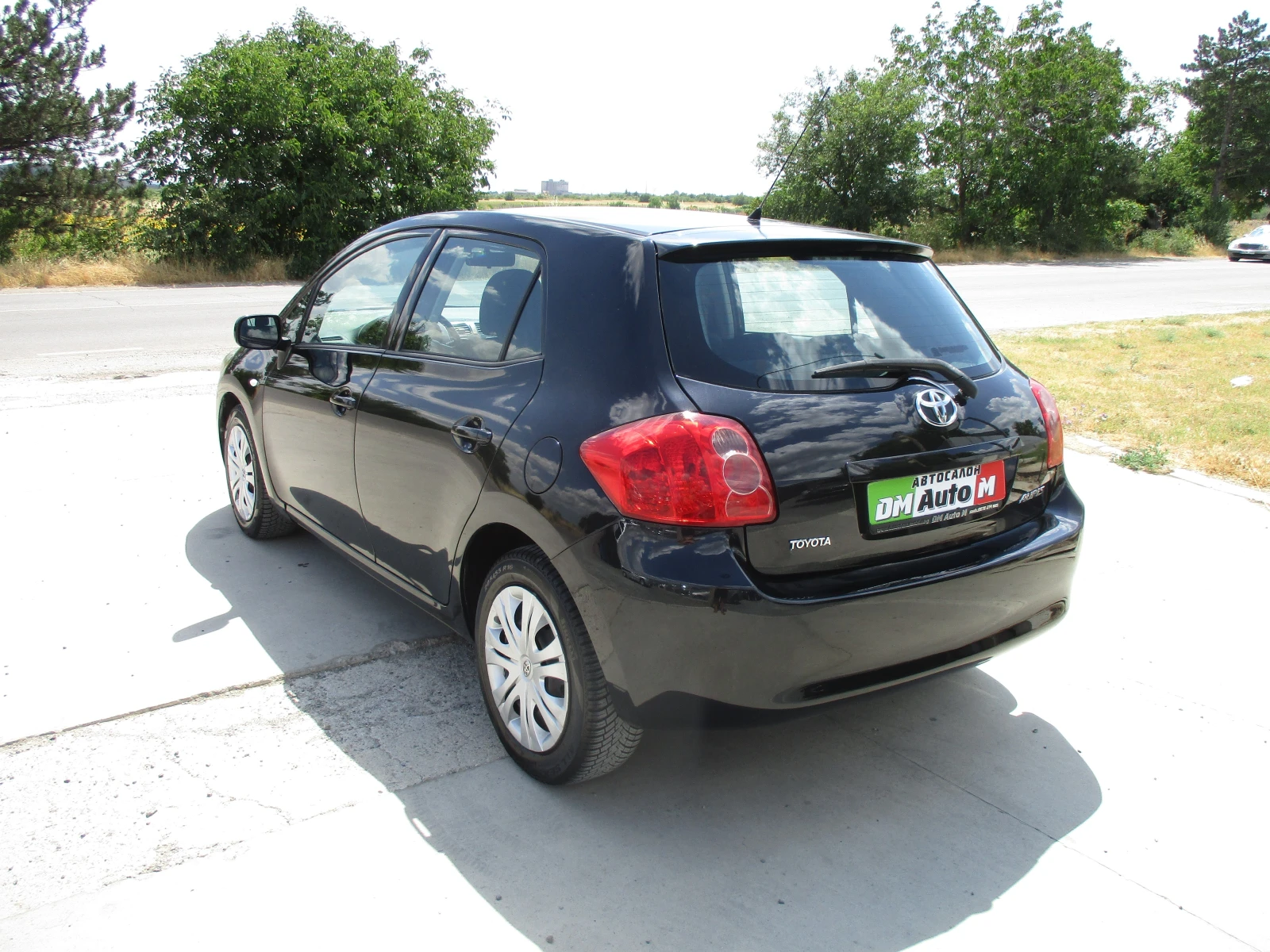 Toyota Auris 1.4/БЕНЗИН/97кс./КАТО НОВА - изображение 6