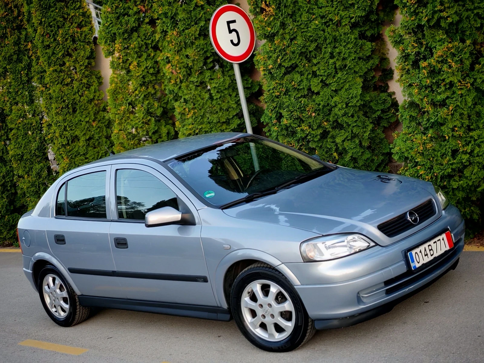 Opel Astra 1.6MI(84)* АВТОМАТИК* SELECTION-EDITION* НОВ ВНОС  - изображение 8