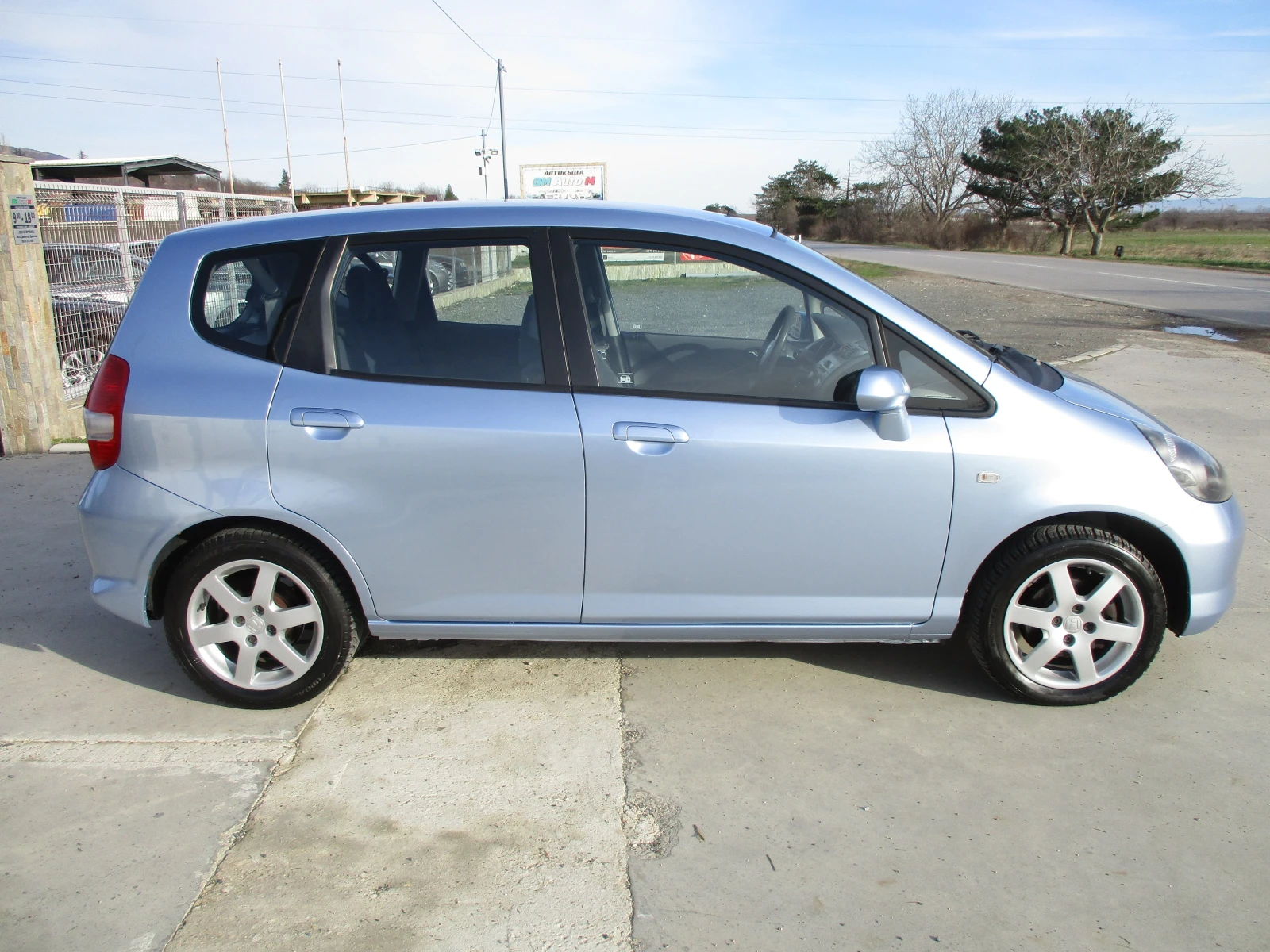 Honda Jazz 1.3/БЕНЗИН/78кс./КАТО НОВА - изображение 3