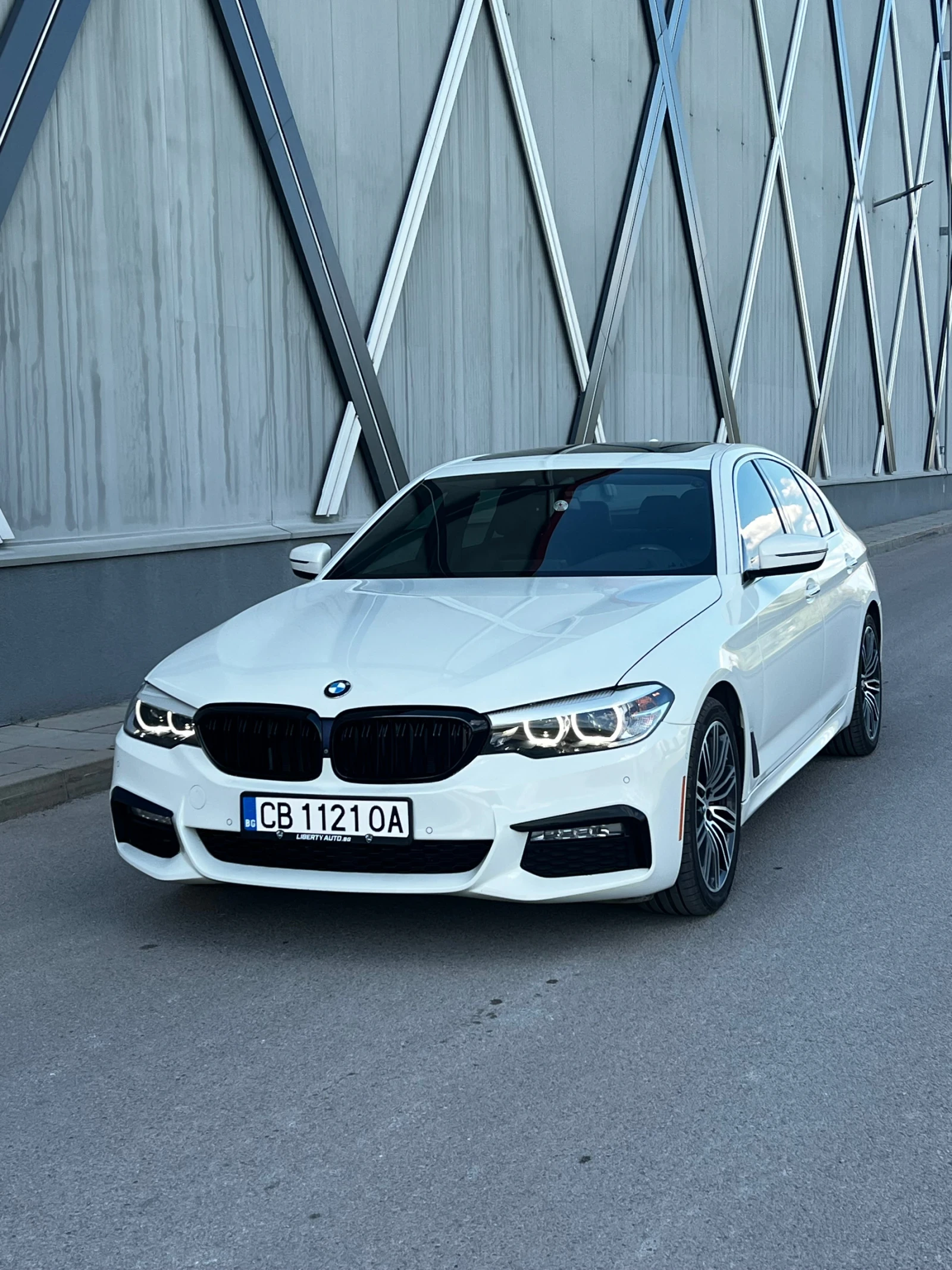 BMW 530  Xdrive, снимка 2 - Автомобили и джипове - 54169651