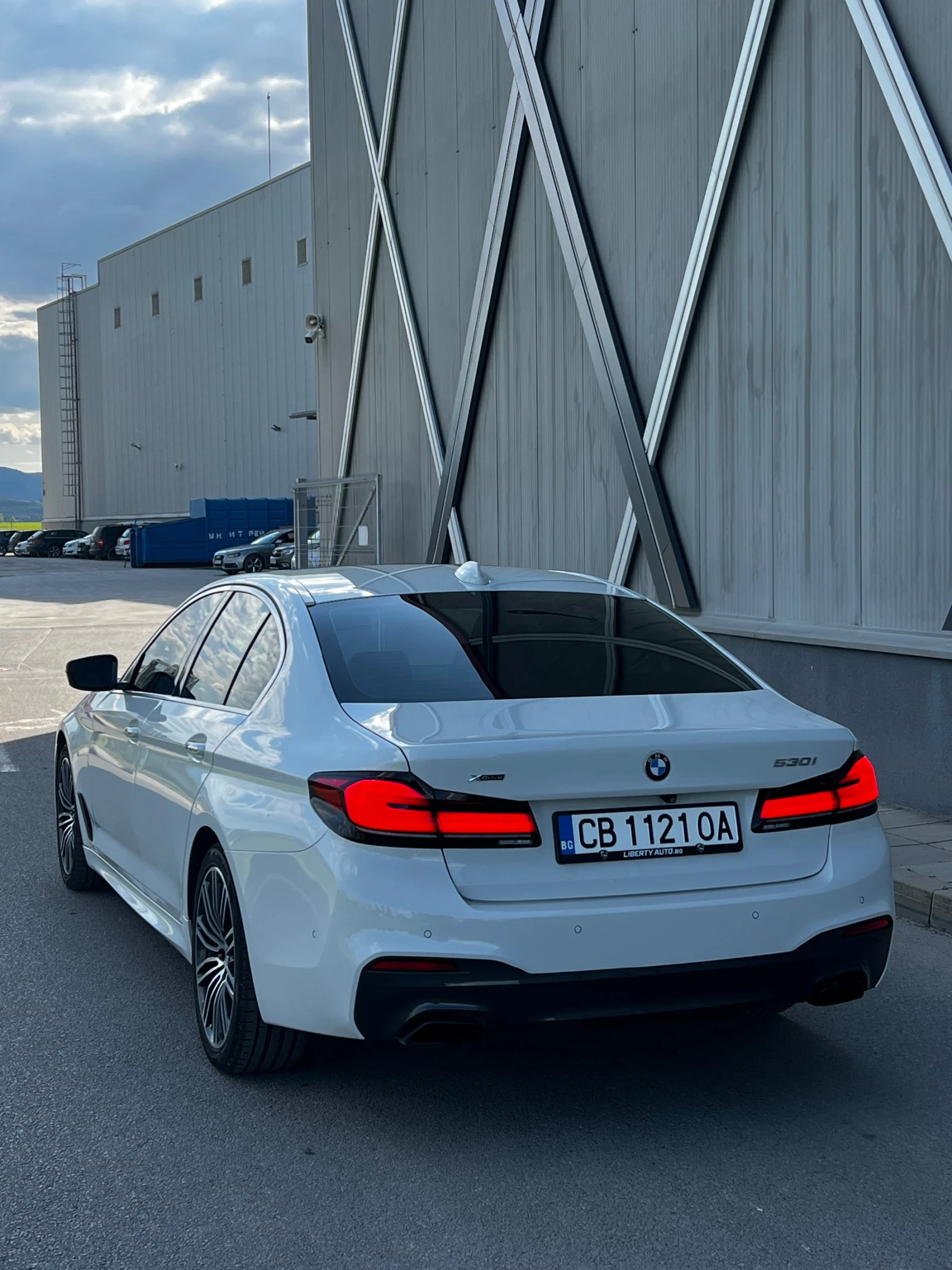 BMW 530  Xdrive, снимка 4 - Автомобили и джипове - 54169651