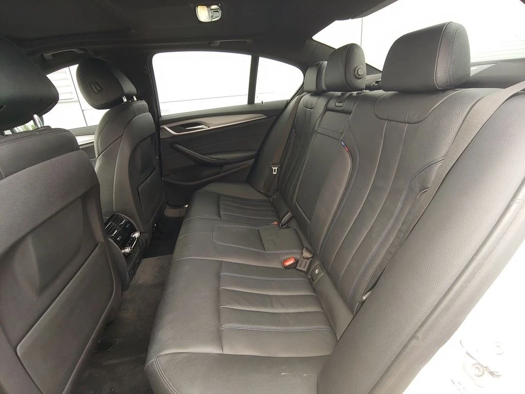 BMW 530  Xdrive, снимка 9 - Автомобили и джипове - 54169651