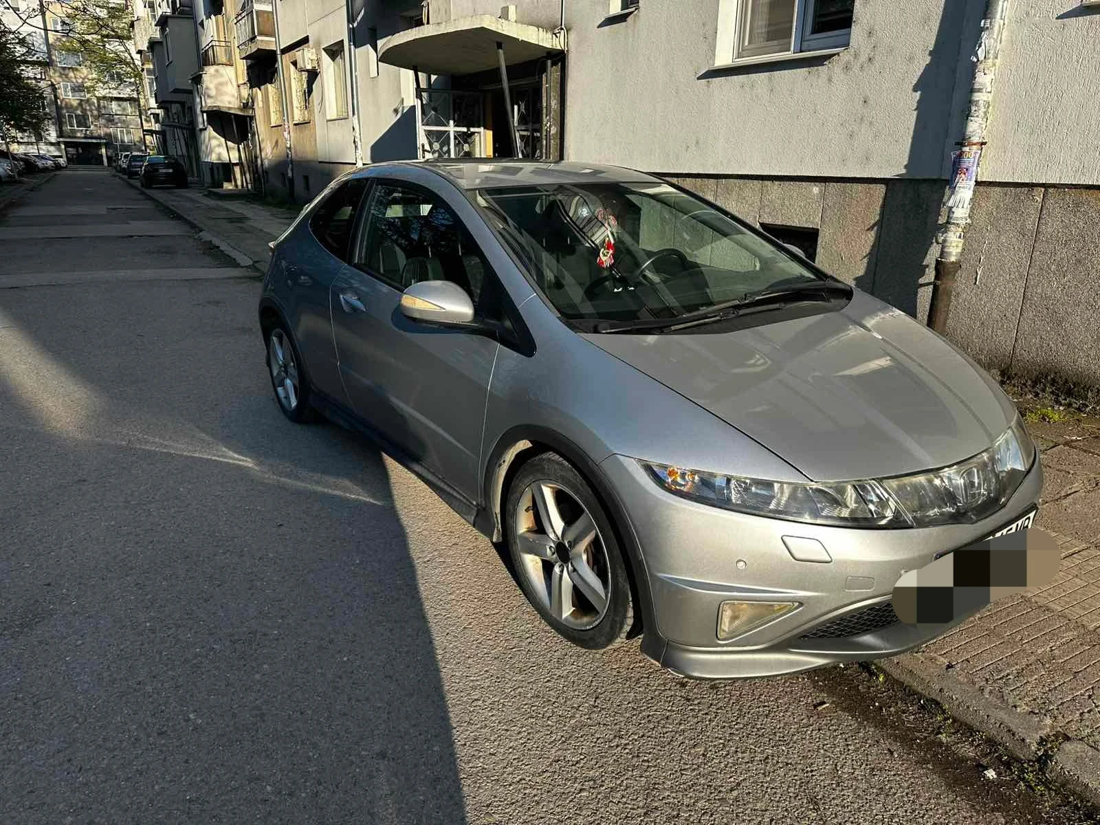 Honda Civic Type S 8ма генерация, снимка 2 - Автомобили и джипове - 54265202