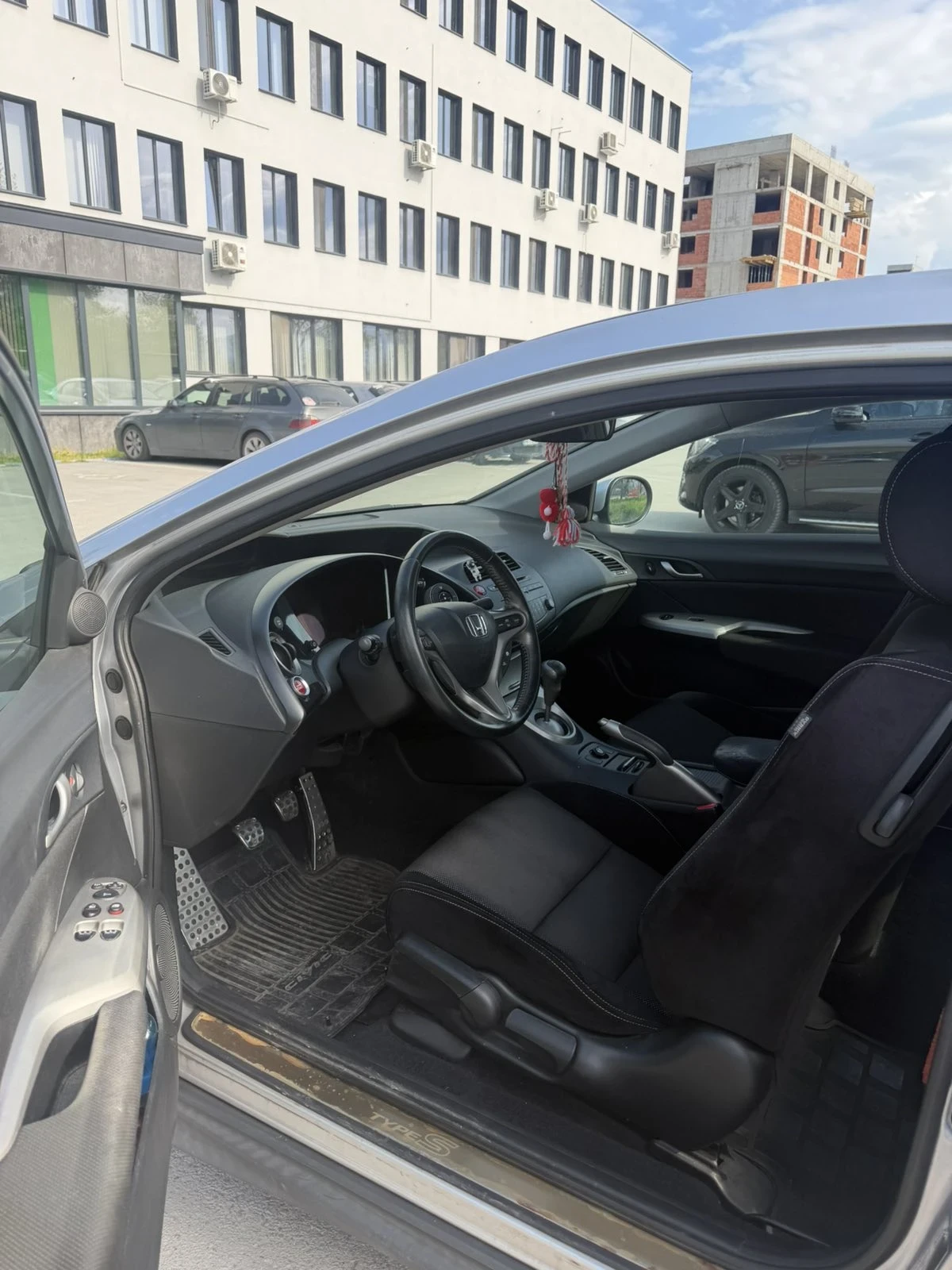 Honda Civic Type S 8ма генерация, снимка 9 - Автомобили и джипове - 54265202