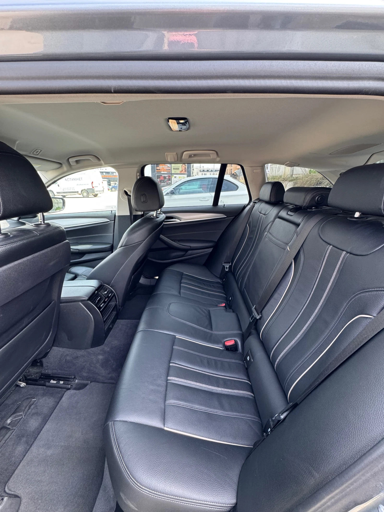 BMW 520 G31, снимка 9 - Автомобили и джипове - 54388841