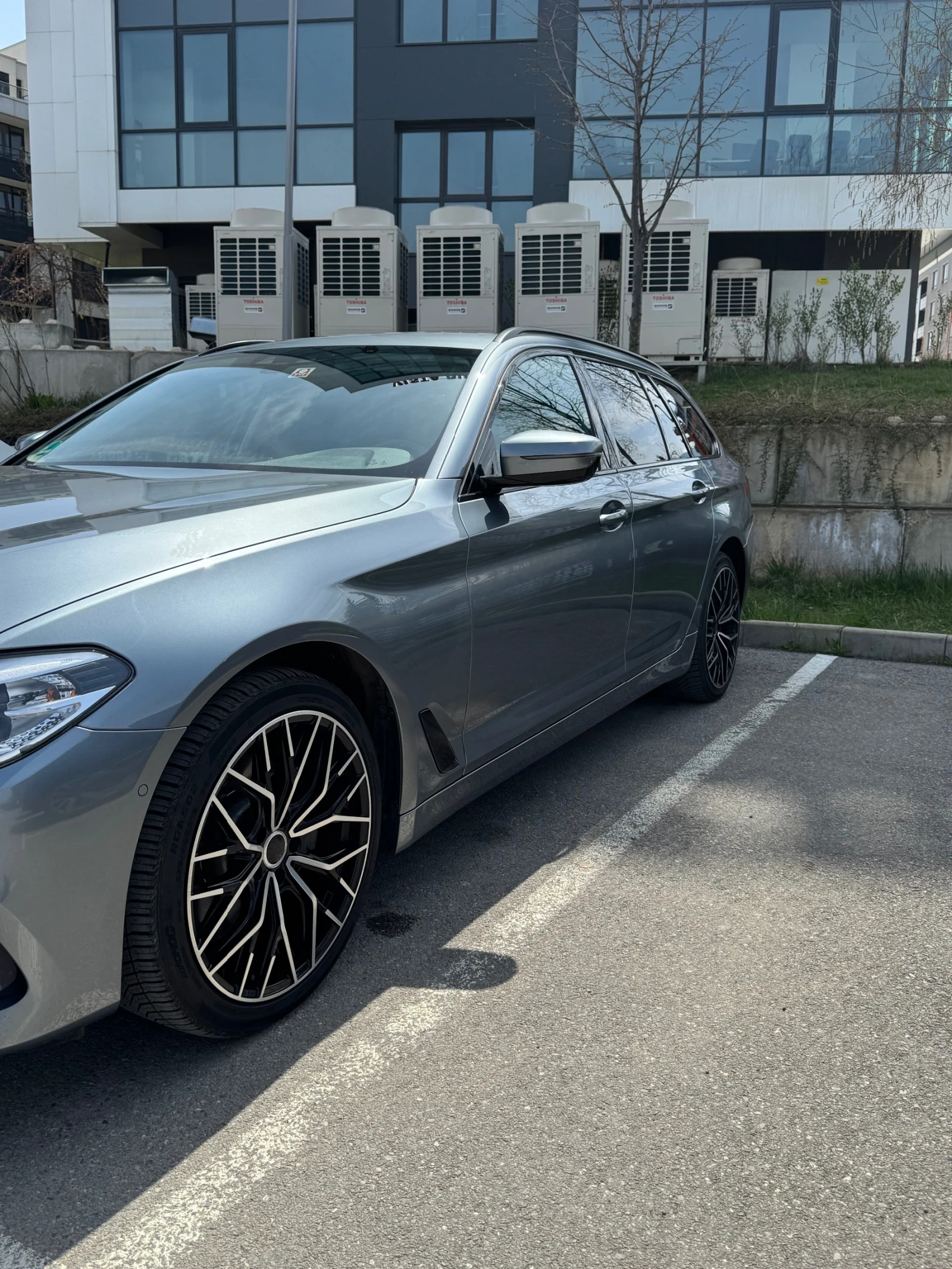 BMW 520 G31, снимка 2 - Автомобили и джипове - 54388841
