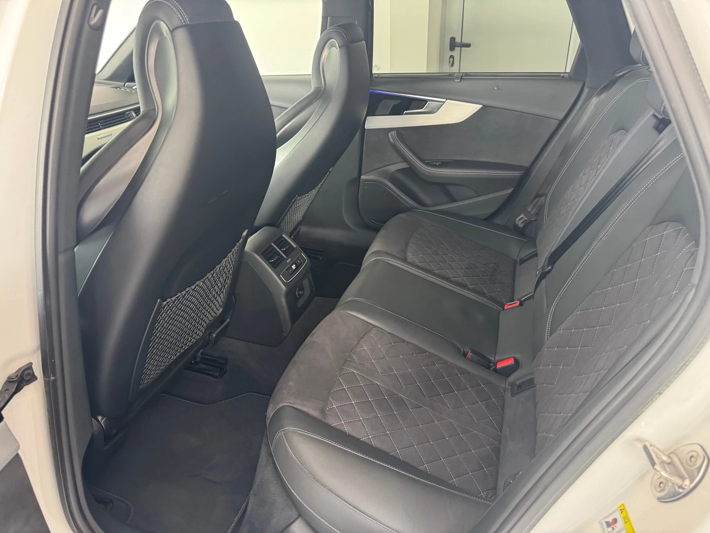 Audi A4 | Mobile.bg � ����������� 8