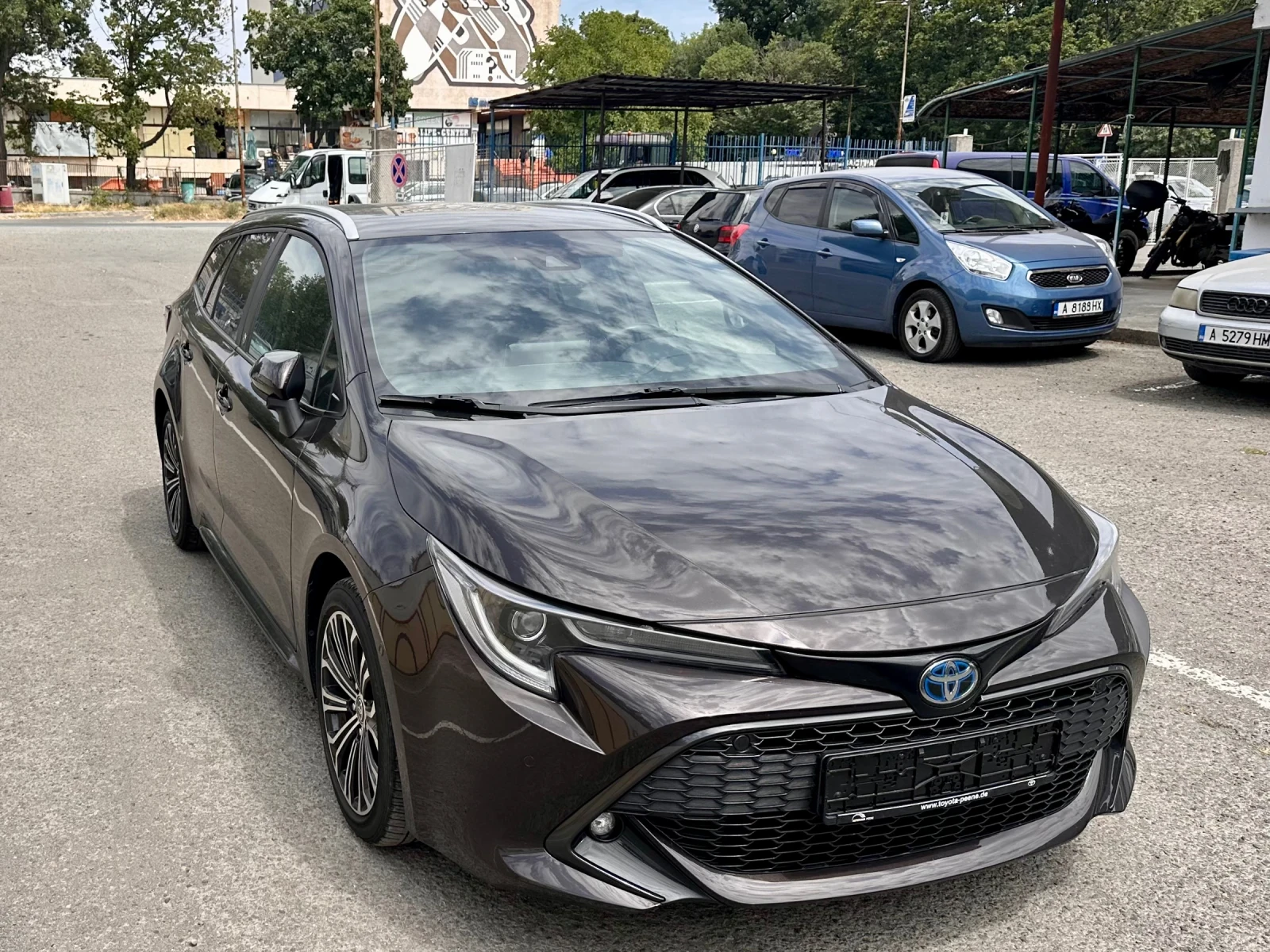 Toyota Corolla TS Executive plus 2.0 184кс, снимка 8 - Автомобили и джипове - 56013039