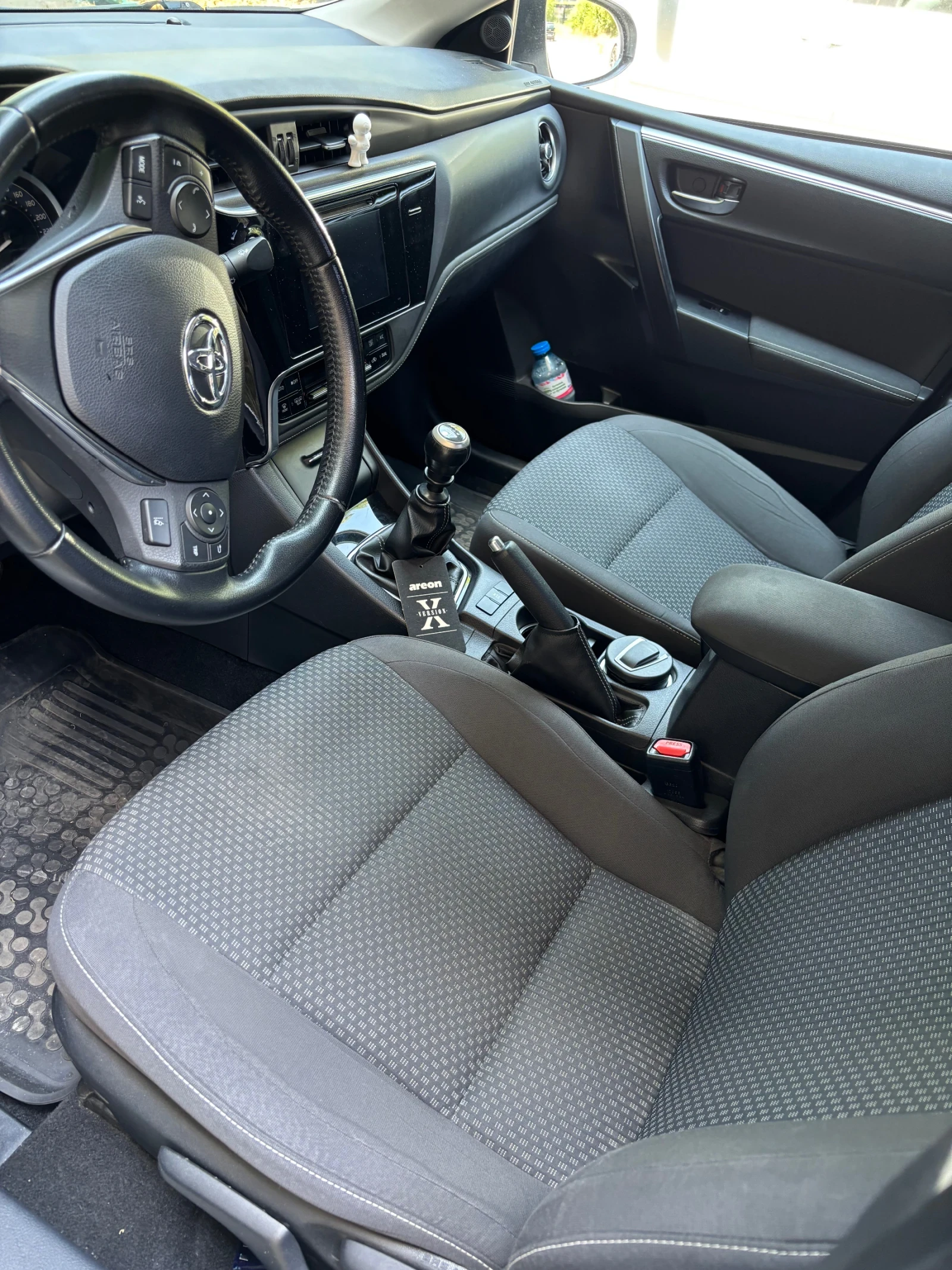 Toyota Corolla, снимка 7 - Автомобили и джипове - 55337146