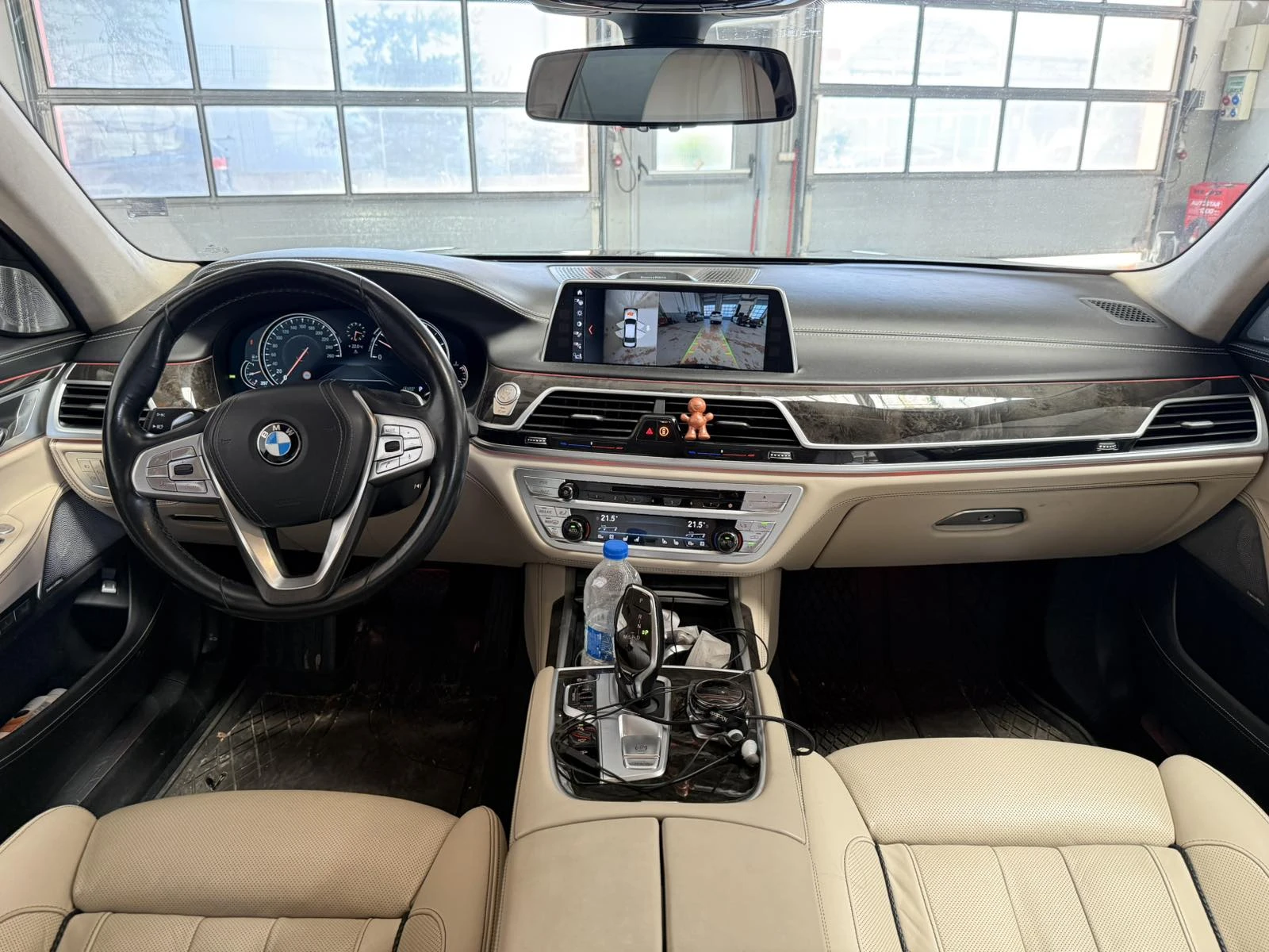BMW 750 750Ld xDrive Individual* Massage* Laser* B&W   , снимка 6 - Автомобили и джипове - 55612529
