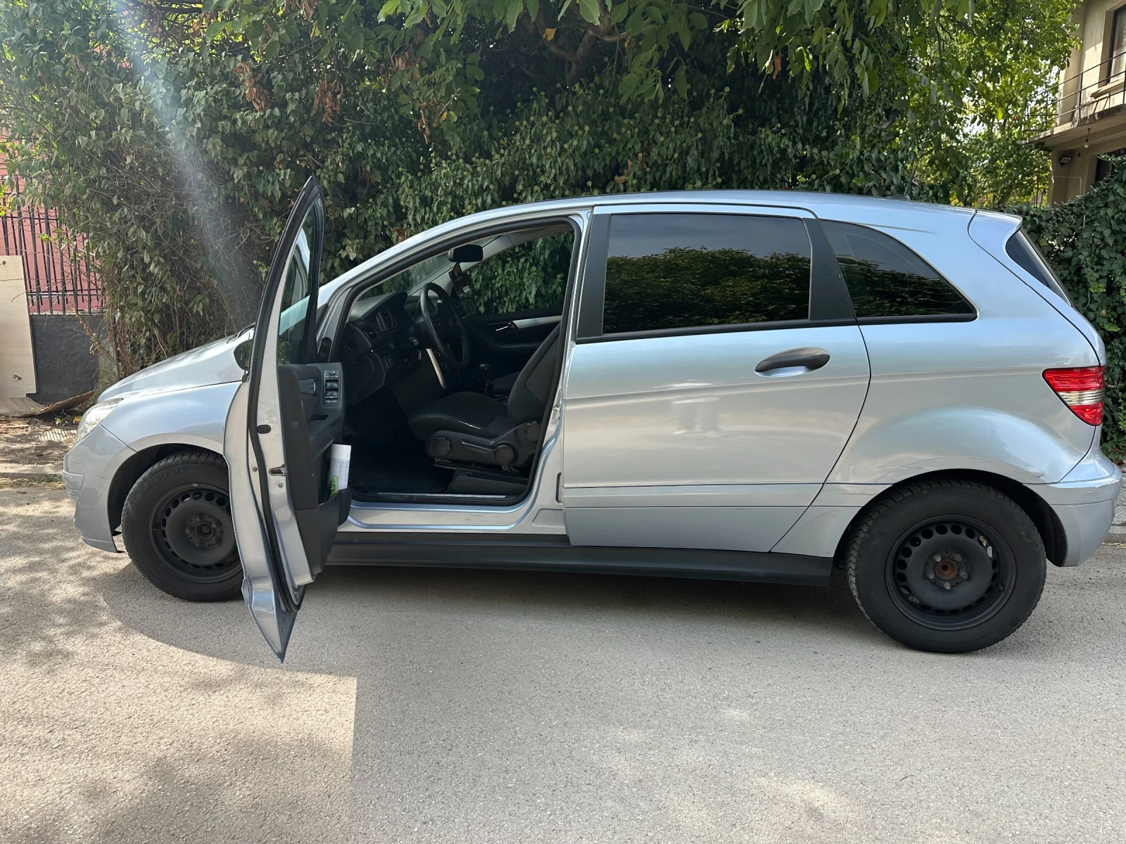 Mercedes-Benz 180, снимка 5 - Автомобили и джипове - 55710896