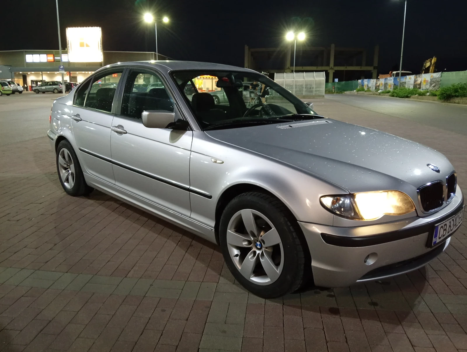 BMW 318, снимка 3 - Автомобили и джипове - 55892639