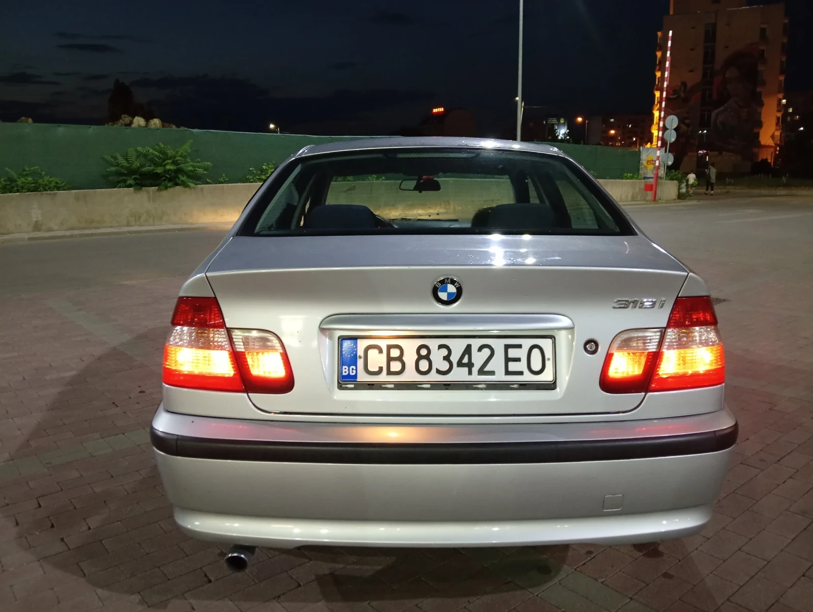 BMW 318, снимка 5 - Автомобили и джипове - 55892639