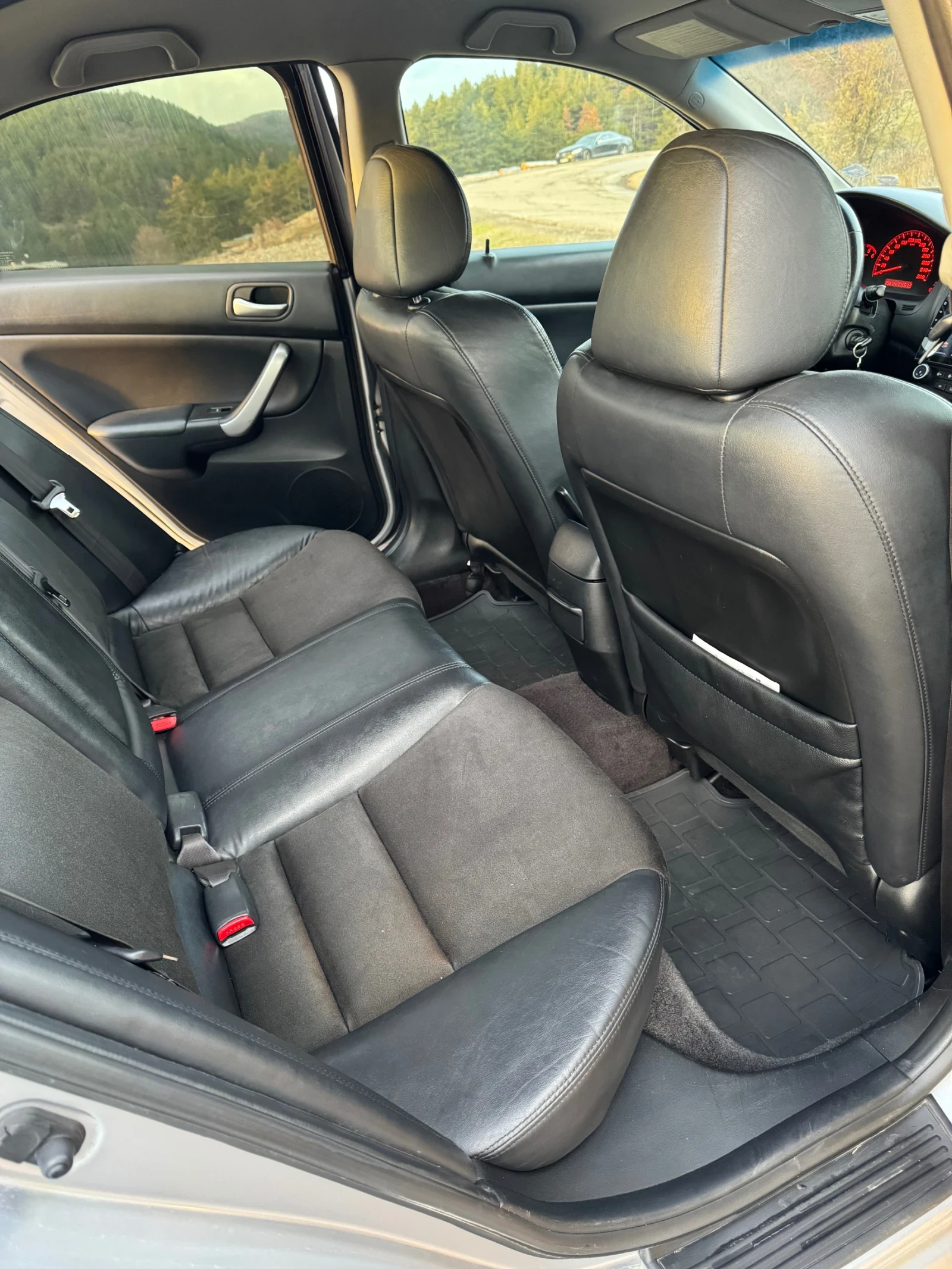 Honda Accord 2.2d, снимка 6 - Автомобили и джипове - 56366834