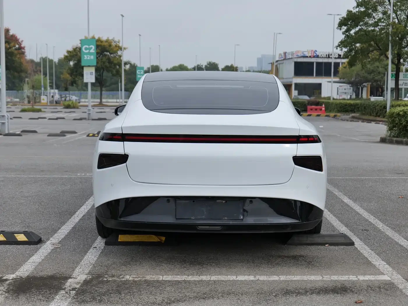 Xpeng P7 562N Performance Edition* КРАЙНА ЦЕНА, снимка 5 - Автомобили и джипове - 56663744