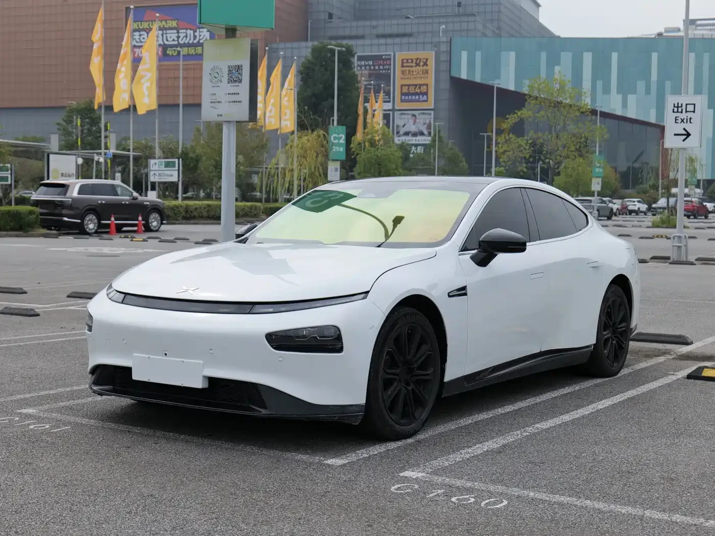 Xpeng P7 562N Performance Edition* КРАЙНА ЦЕНА, снимка 3 - Автомобили и джипове - 56663744