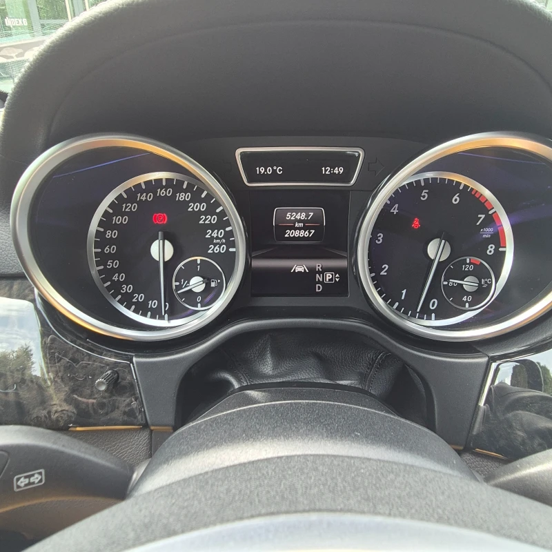 Mercedes-Benz ML 500 4.7 Biturbo, снимка 10 - Автомобили и джипове - 51891670