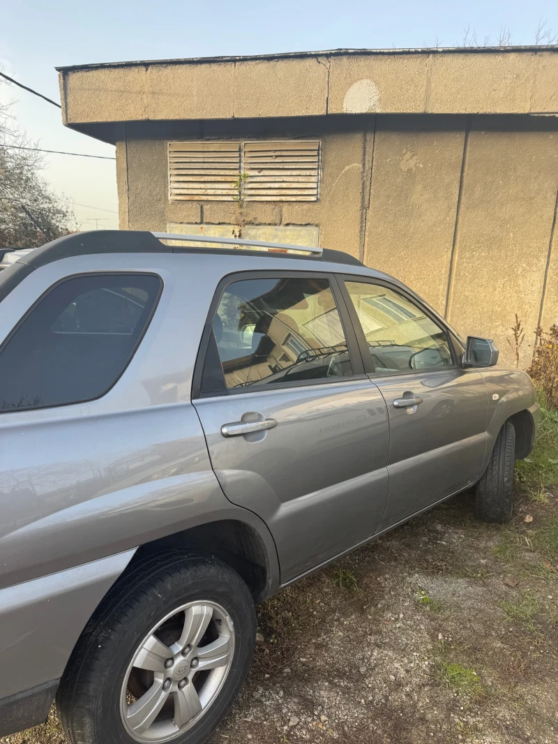Kia Sportage, снимка 4 - Автомобили и джипове - 52472389