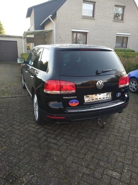 VW Touareg 2.5TDI, снимка 3 - Автомобили и джипове - 47295021