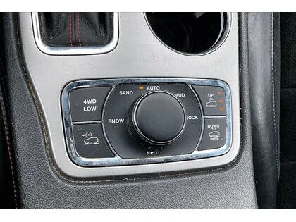 Jeep Grand cherokee TRAILHAWK* 5.7 HEMI* DISTRONIK* PANO* RECARO* ВЪЗД, снимка 11 - Автомобили и джипове - 53427520