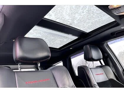 Jeep Grand cherokee TRAILHAWK* 5.7 HEMI* DISTRONIK* PANO* RECARO* ВЪЗД, снимка 12 - Автомобили и джипове - 53427520