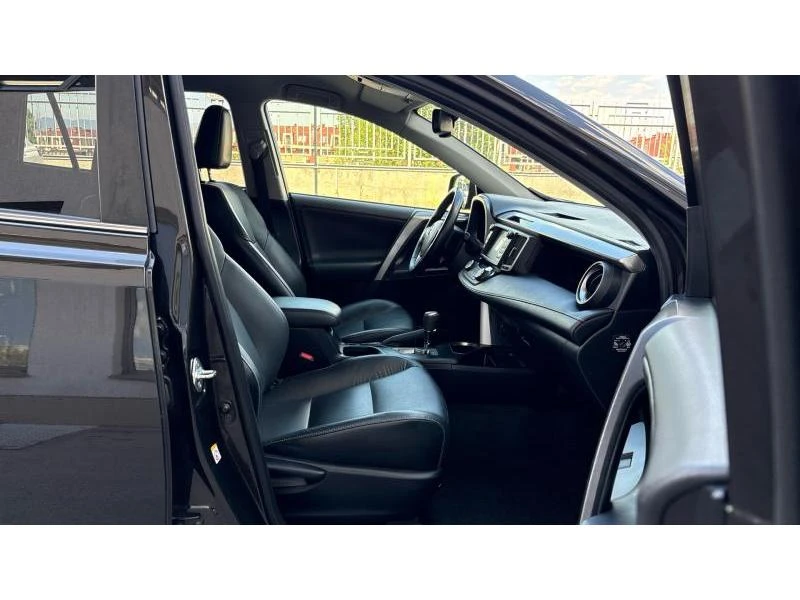 Toyota Rav4 2.5HSD EXECUTIVE AWD, снимка 6 - Автомобили и джипове - 56311413