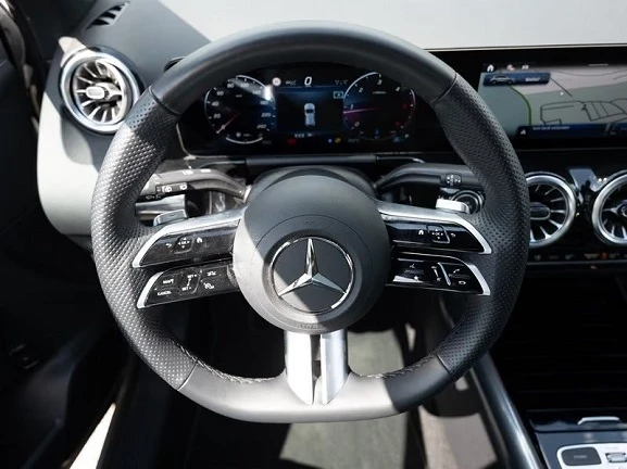 Mercedes-Benz GLA 220 d 4Matic = AMG Line = �������� | Mobile.bg � ����������� 7