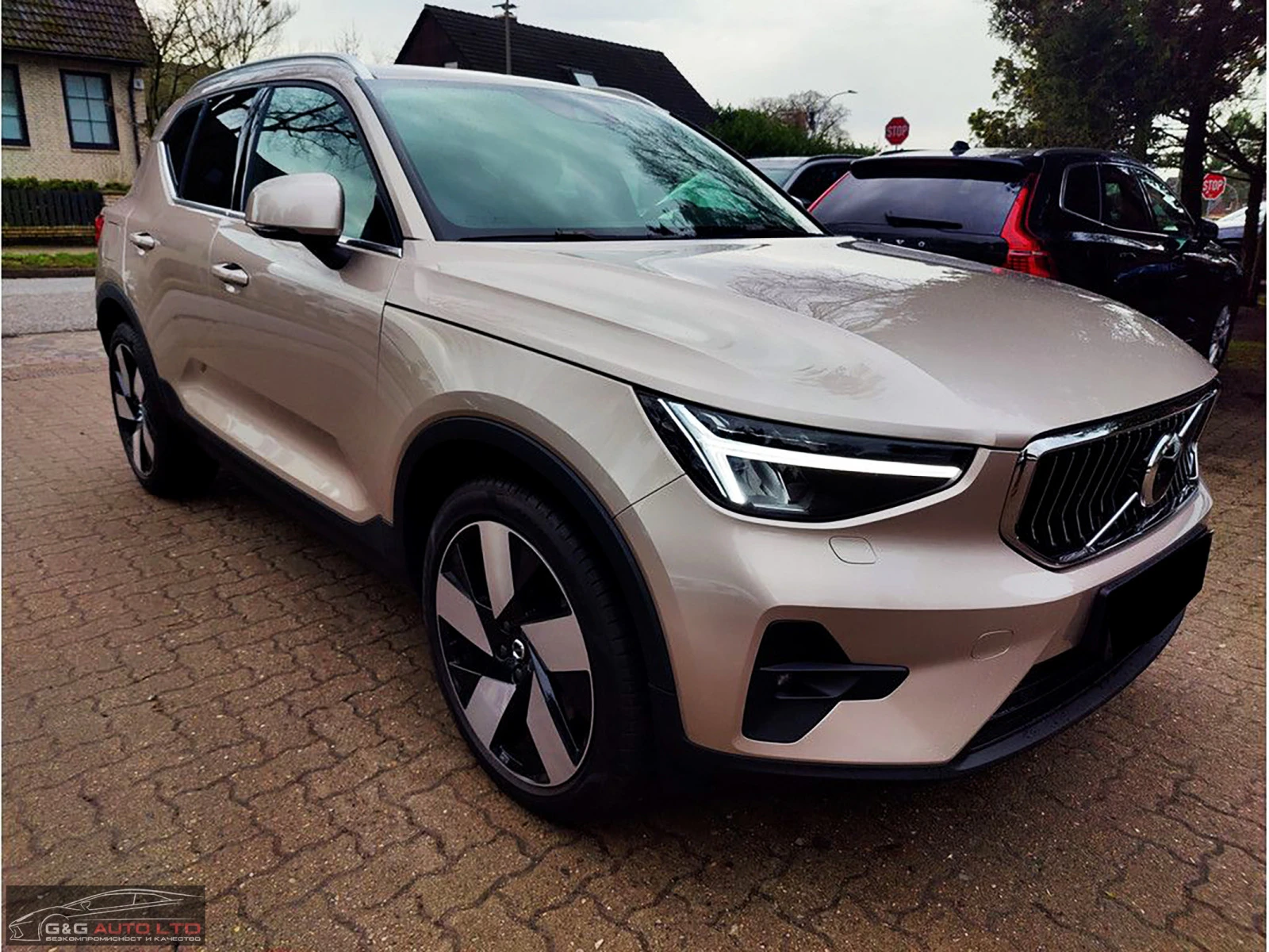 Volvo XC40 T5/PLUG-IN HYBRID/HK/CAMERA/NAVI/378 - изображение 3