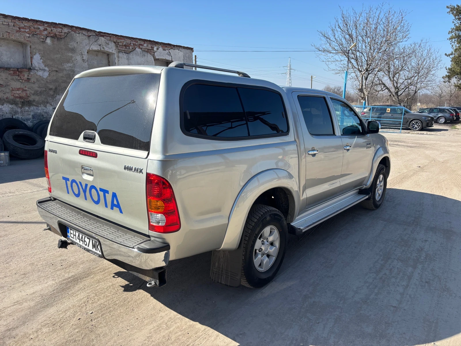 Toyota Hilux 3.0 D4D, снимка 3 - Автомобили и джипове - 53809259