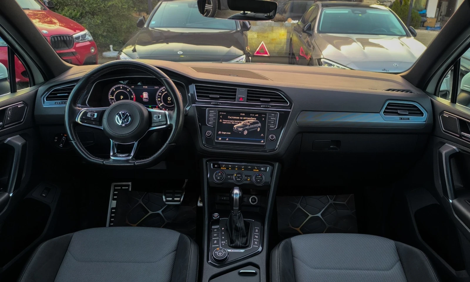 VW Tiguan 2.0TDI 3 x R-LINE ПЕРЛА 4-MOTION ПАНОРАМА CAM-360 , снимка 6 - Автомобили и джипове - 53850559