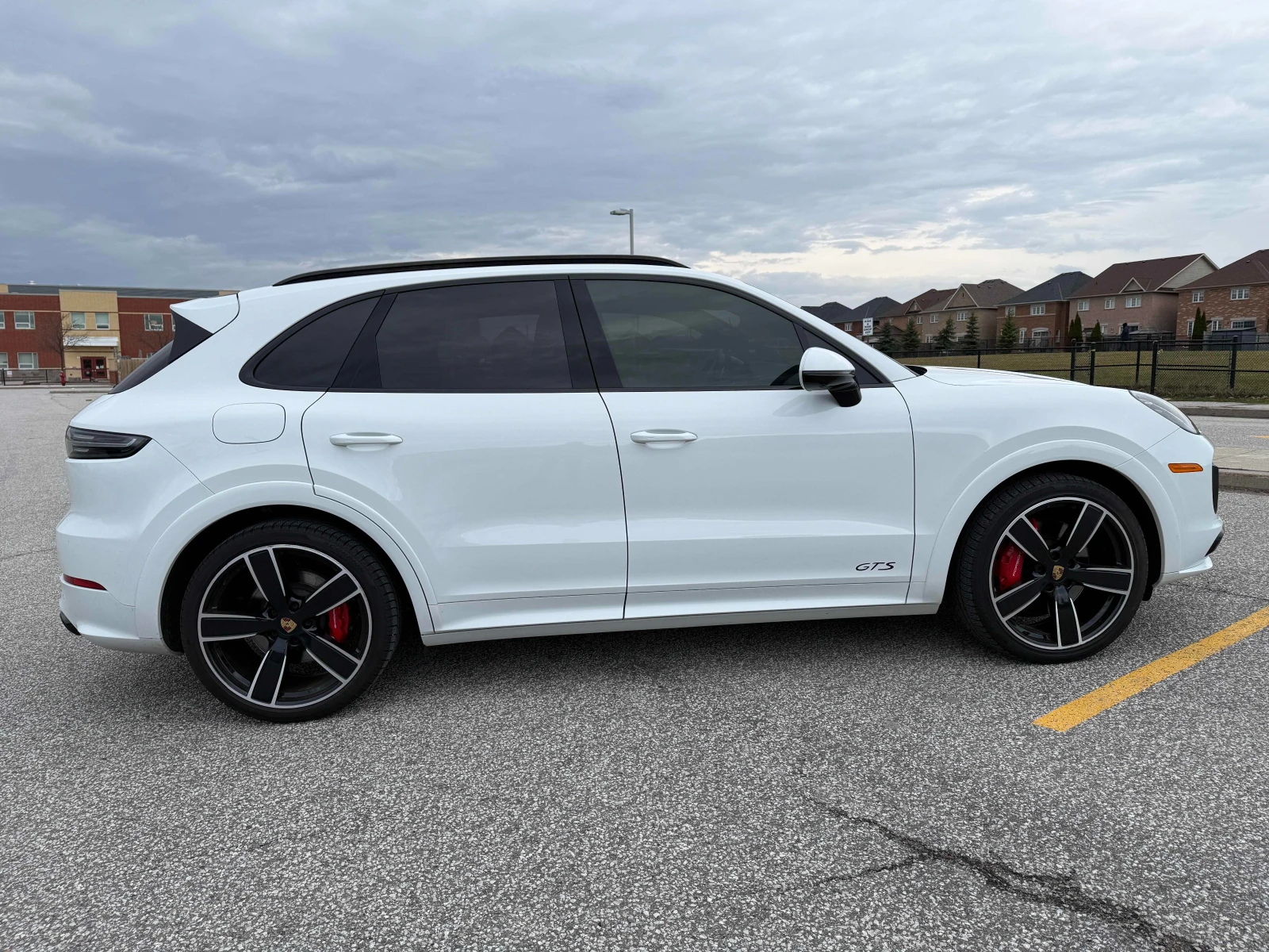 Porsche Cayenne GTS * * CARFAX * * АВТО КРЕДИТ * * , снимка 4 - Автомобили и джипове - 54139189