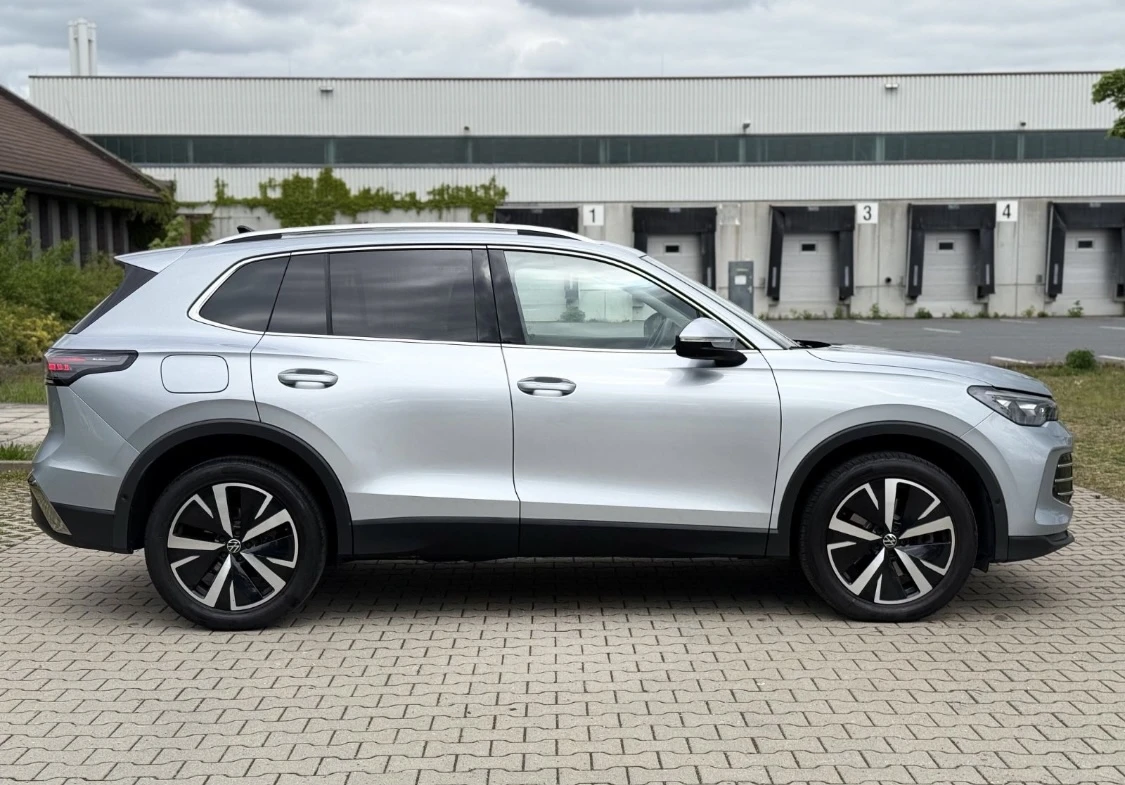 VW Tiguan -IQ-led-Massage-Keyless-Cam360-Panorama-4-Motion-, снимка 2 - Автомобили и джипове - 54704782