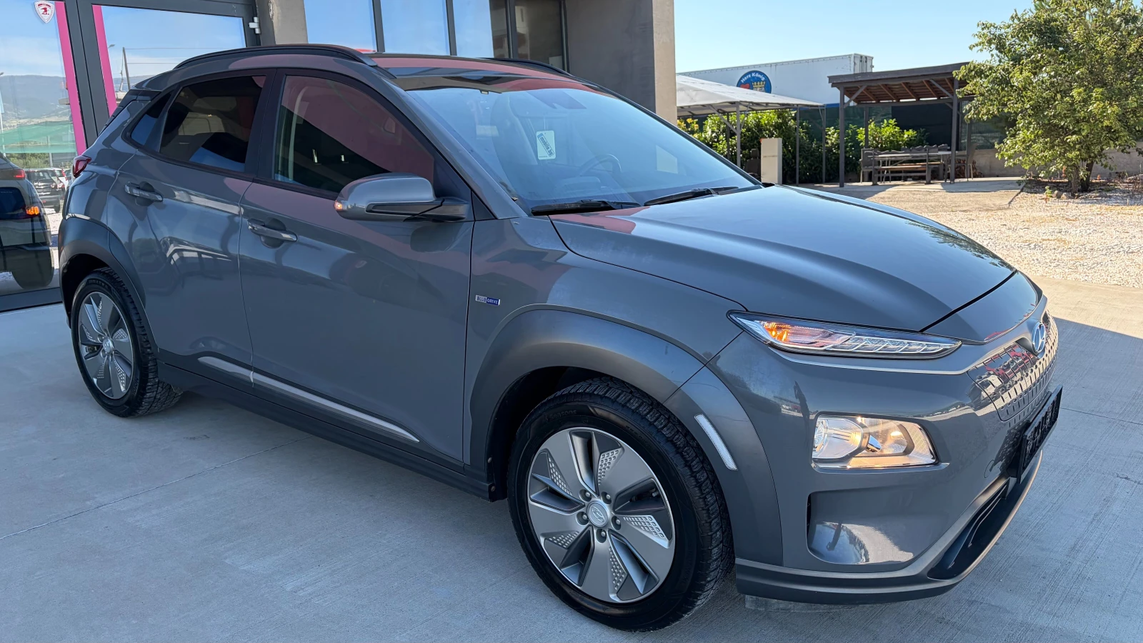 Hyundai Kona 39kWh, снимка 3 - Автомобили и джипове - 54910172