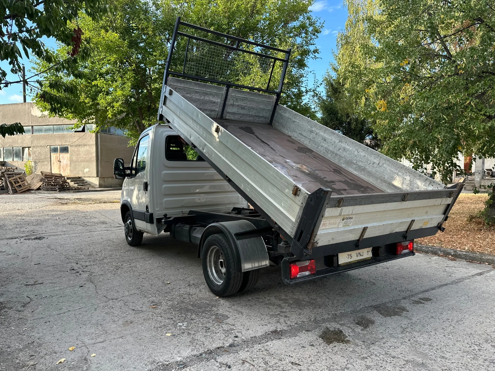 Iveco 35c18 Климатик, Тристранен самосвал-3.40на2.10. N1 - изображение 3