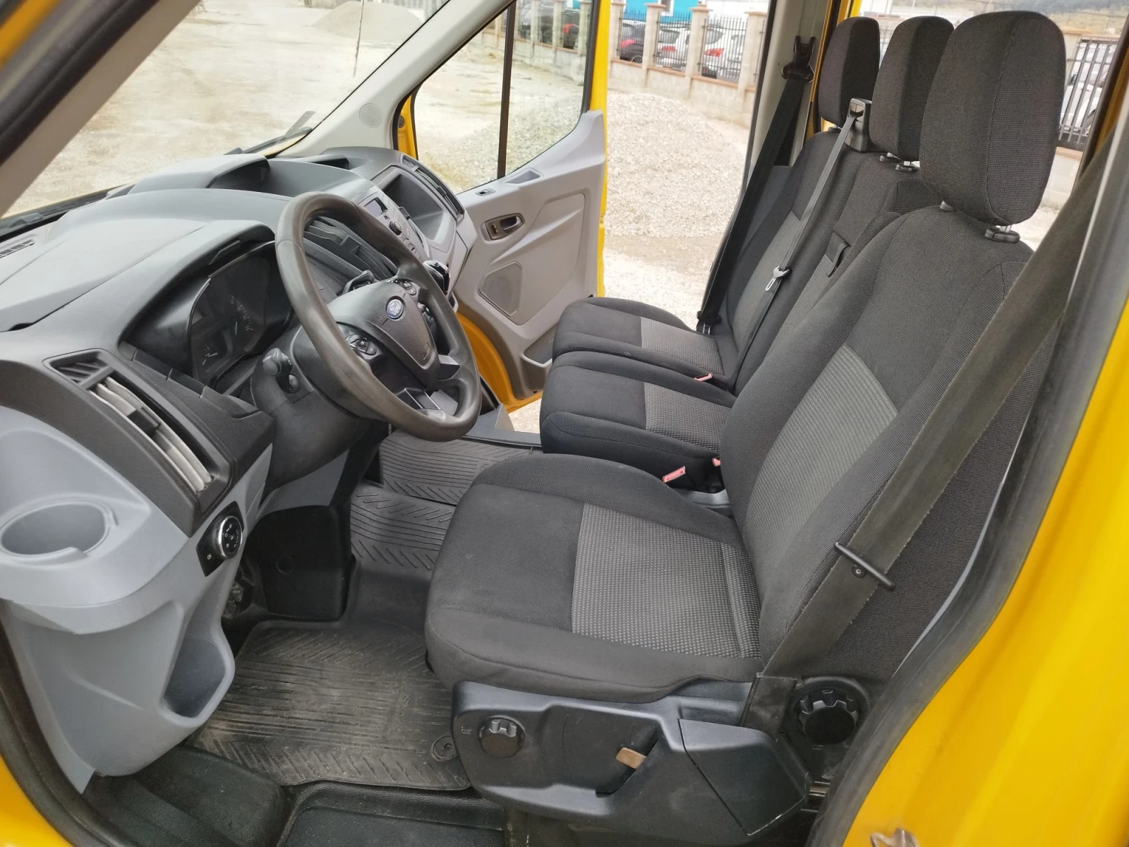 Ford Transit 2.0 Tdci Euro 6, снимка 10 - Бусове и автобуси - 56543057