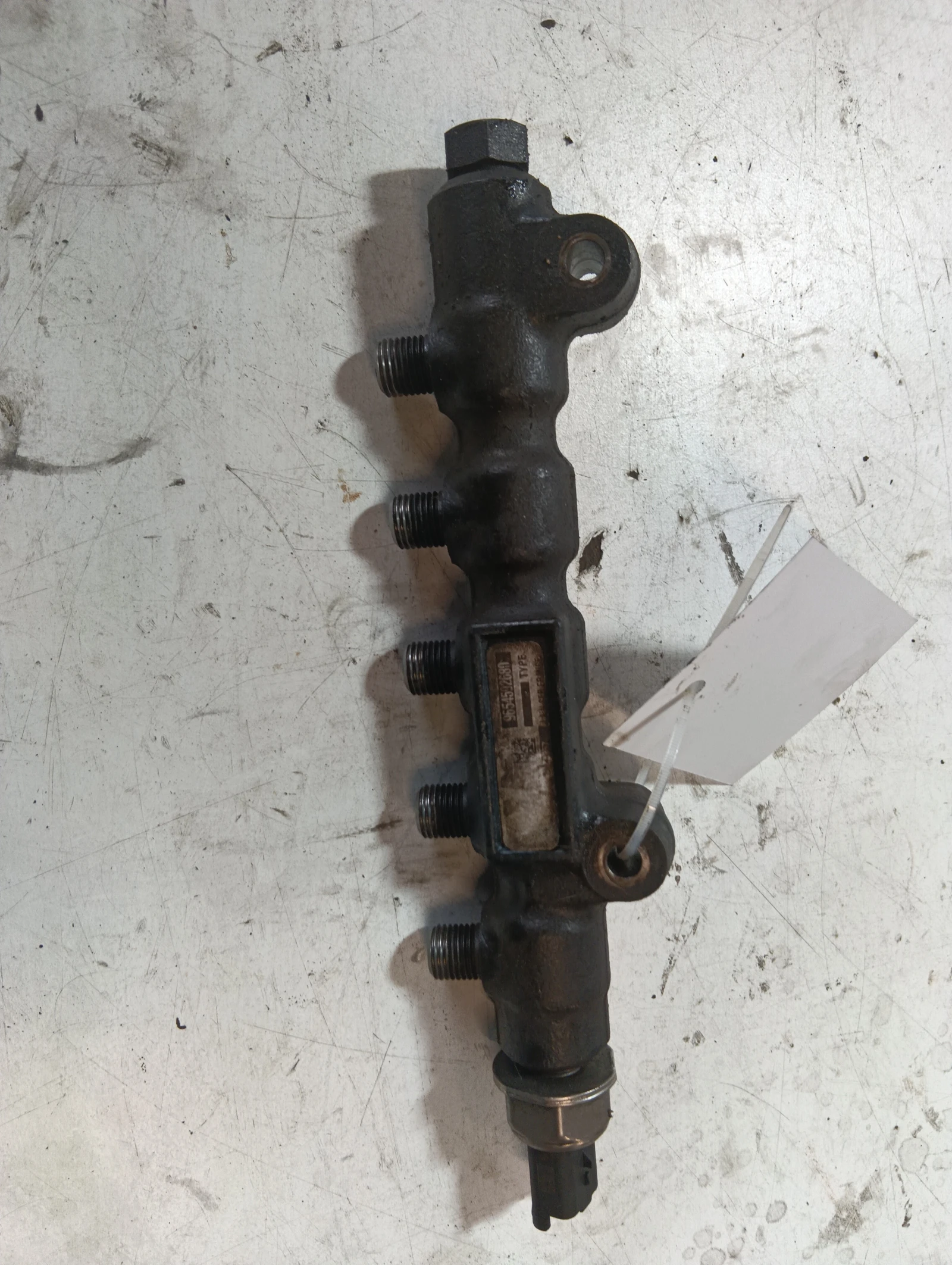 горивна рейка 1.6 HDI 9654592680  Volvo V50