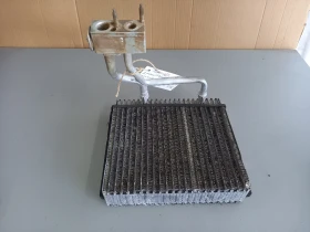 Радиатор климатик вътрешен Пежо 407 2.0хди (3)