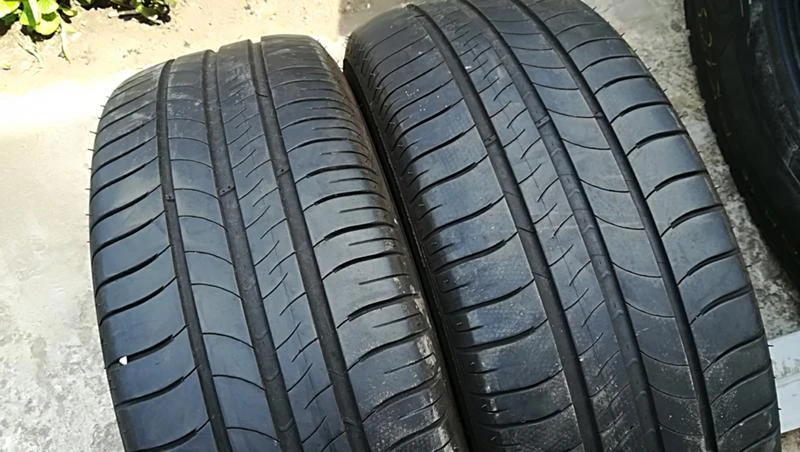 Гуми Летни 215/60R16, снимка 2 - Гуми и джанти - 25327810