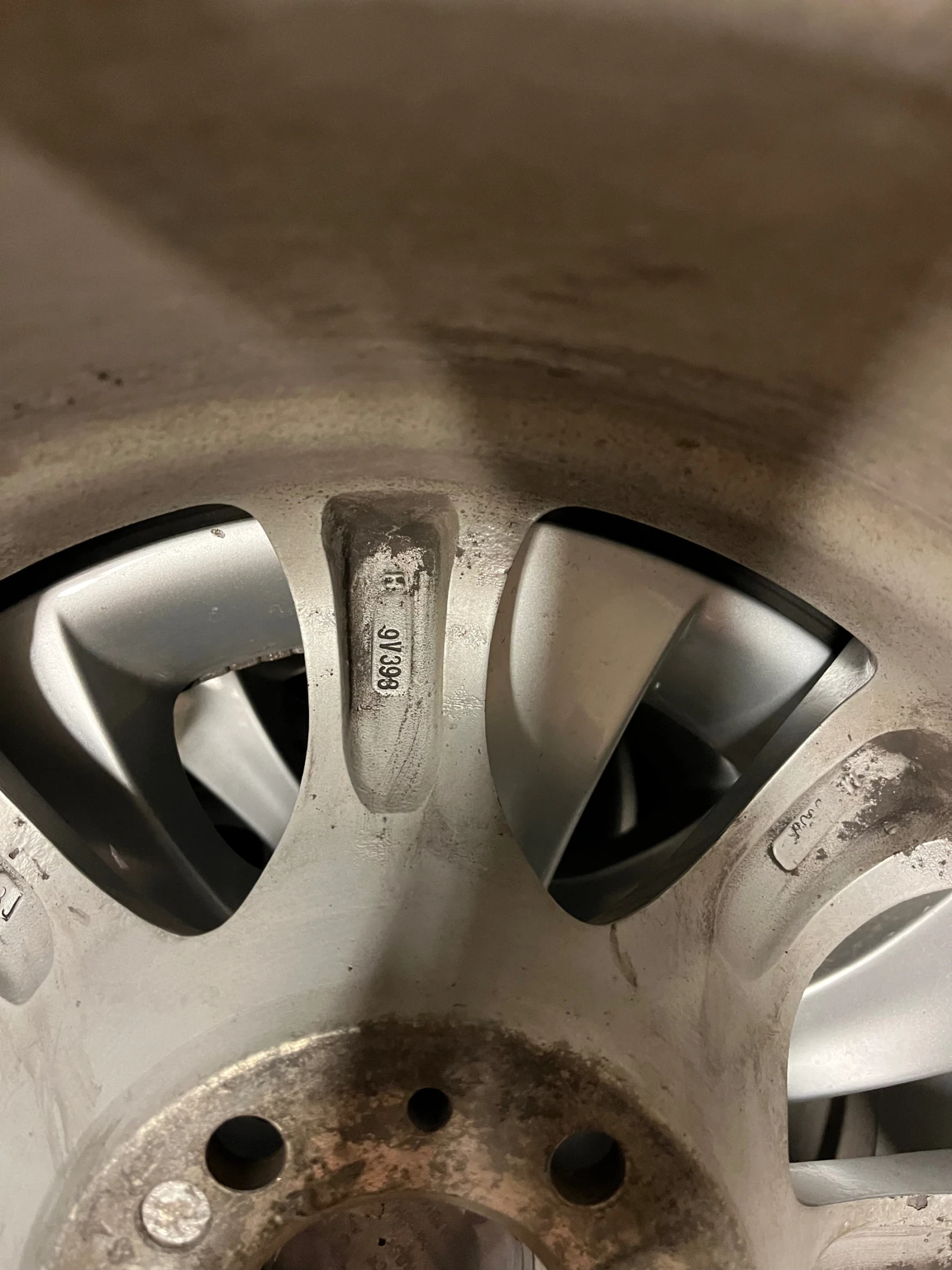    235/60R17  Audi | Mobile.bg   8